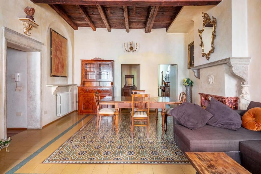 Central Elegant Apartment - Liberty House Bolonia Exterior foto